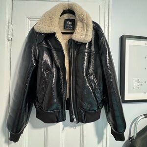 Zara Men’s Black Bomber‎ Jacket with Cream Shearling Collar